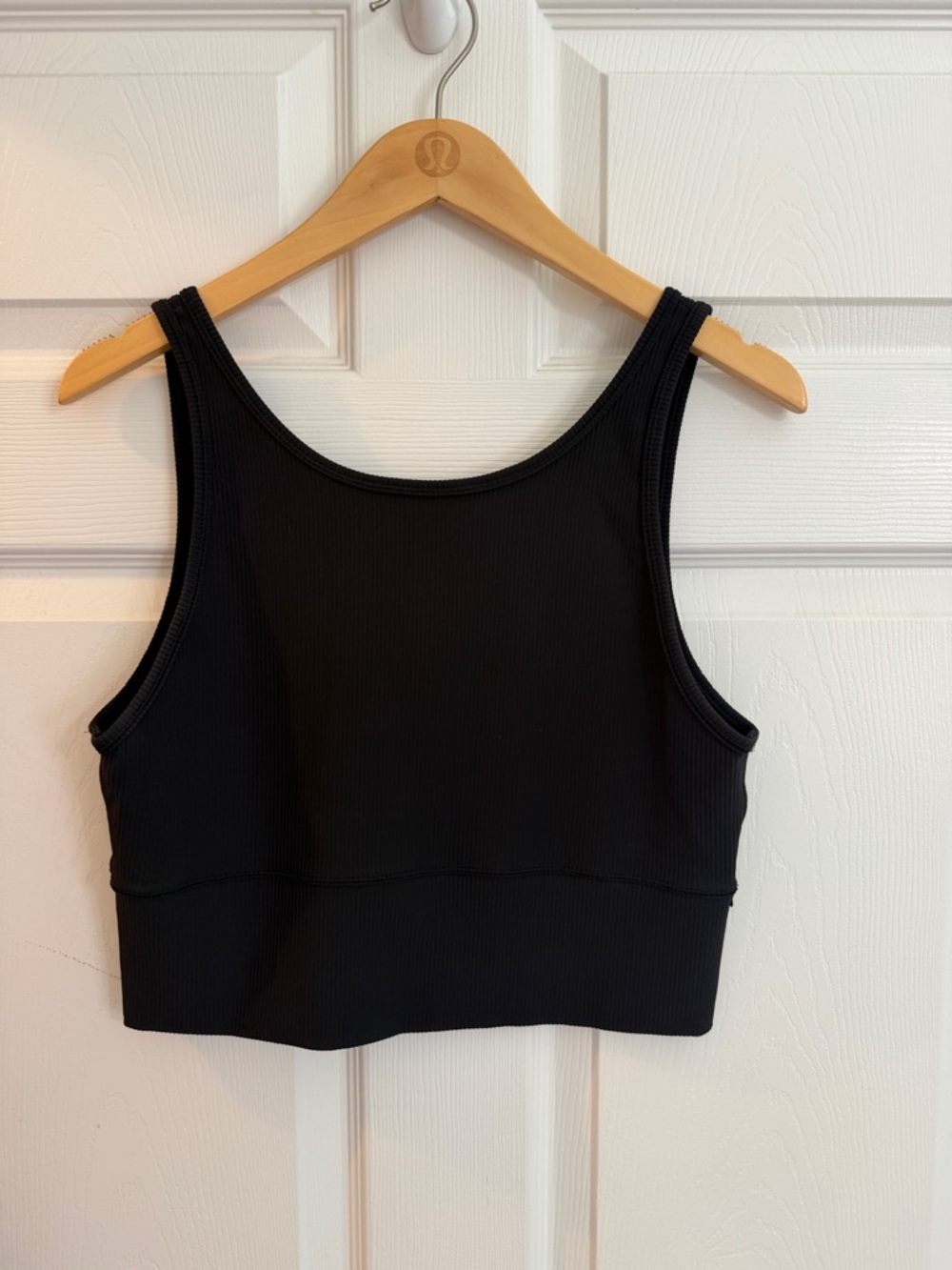 Lululemon reversible Black Ribbed Cropped Tank Top